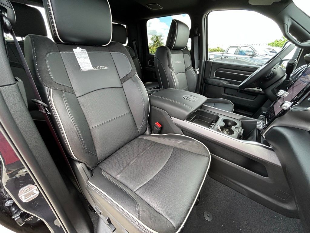 2025 Ram 3500 Laramie photo 35