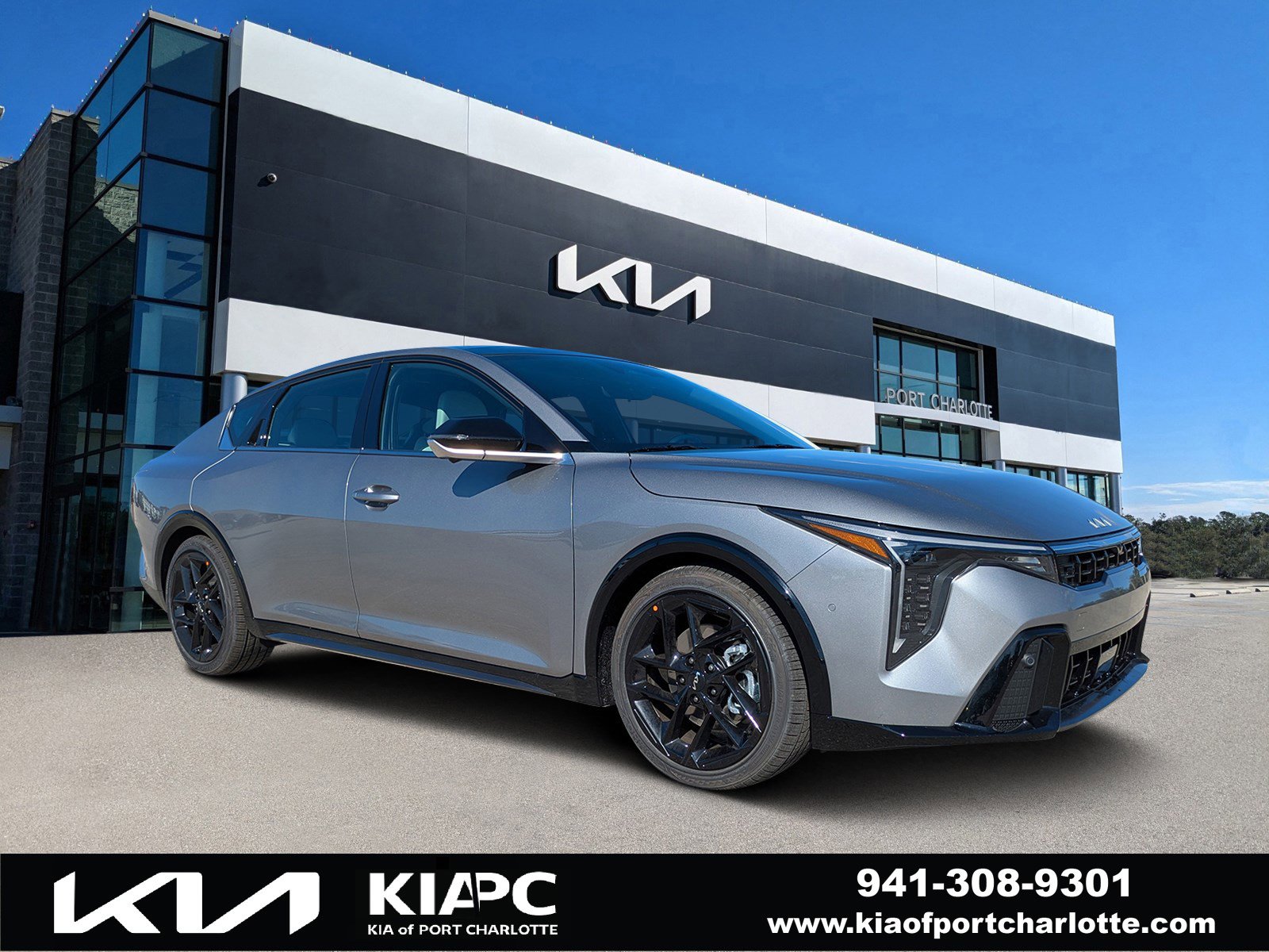 2025 Kia K4 GT-Line Turbo's photo