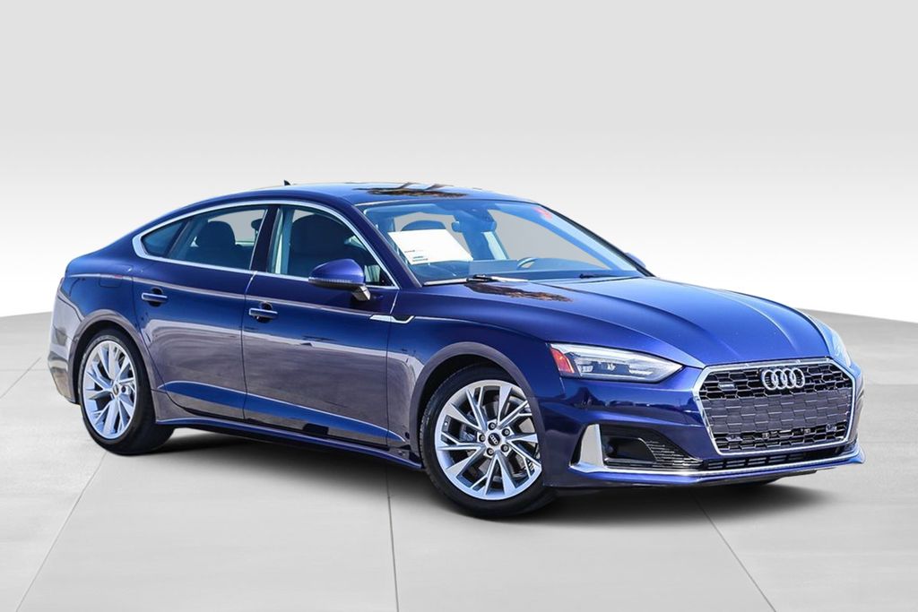 2022 Audi A5 Premium Quattro photo 2