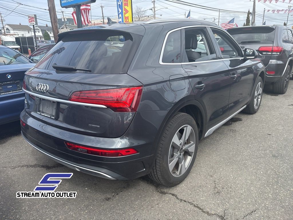 2023 Audi Q5 40 Premium Plus photo 6