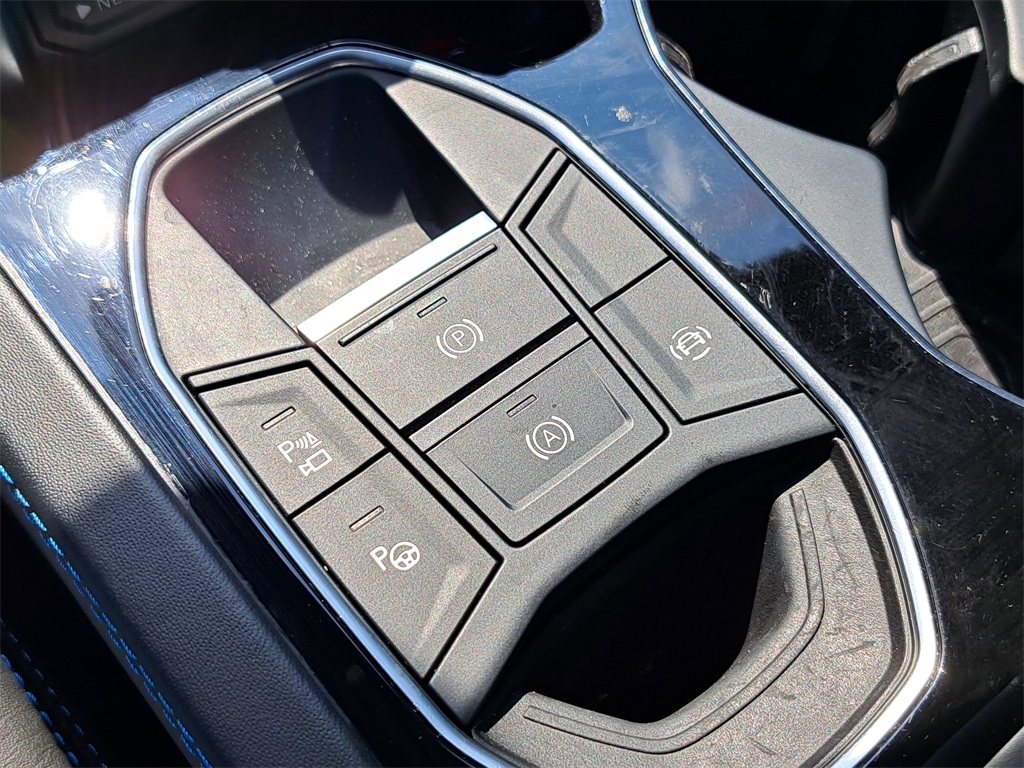 2021 Lamborghini Urus photo 39