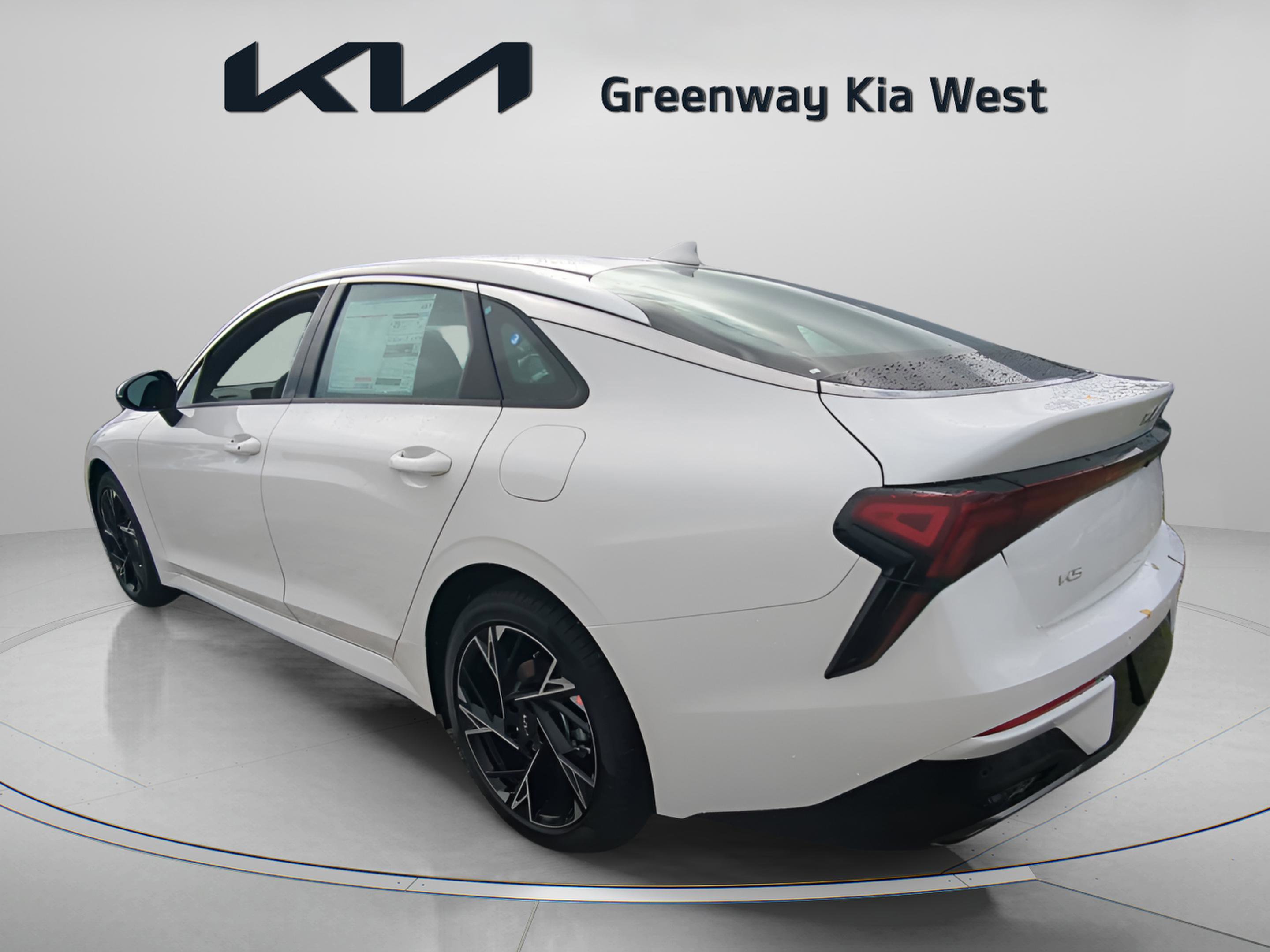 2026 Kia K5 GT-Line photo 4