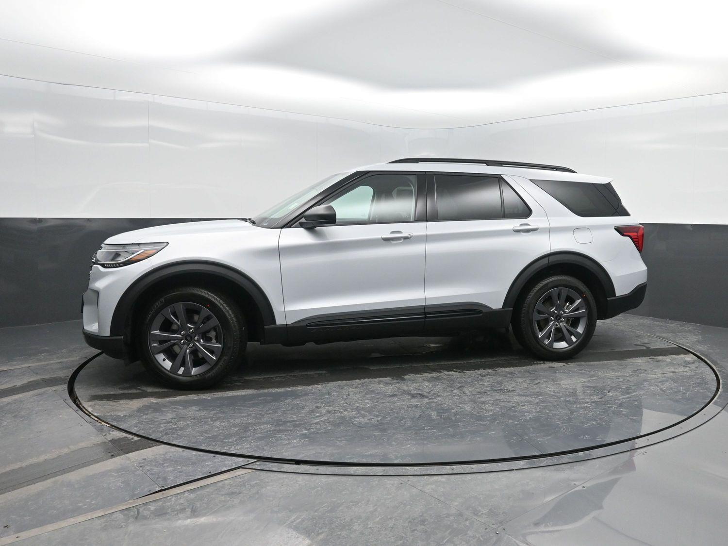 2026 Ford Explorer Active's photo