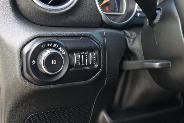 2021 Jeep Wrangler Unlimited Sahara photo 11