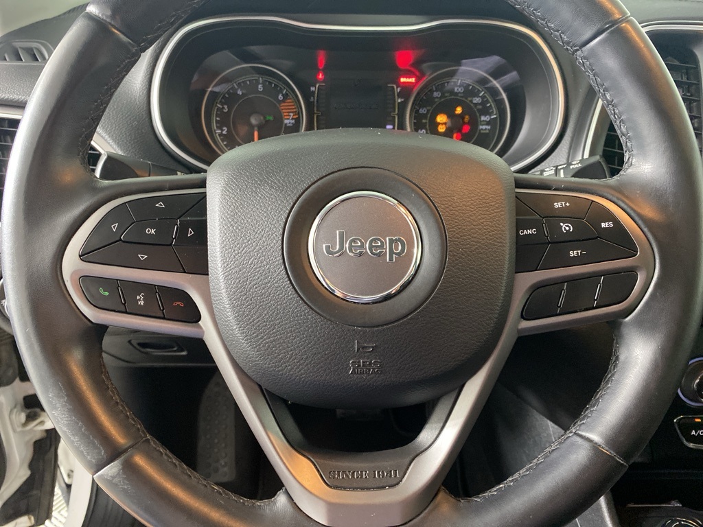 2019 Jeep Cherokee Latitude photo 11