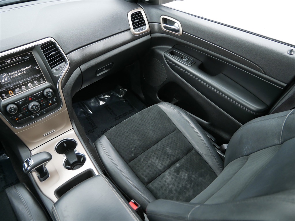 2015 Jeep Grand Cherokee Altitude photo 16