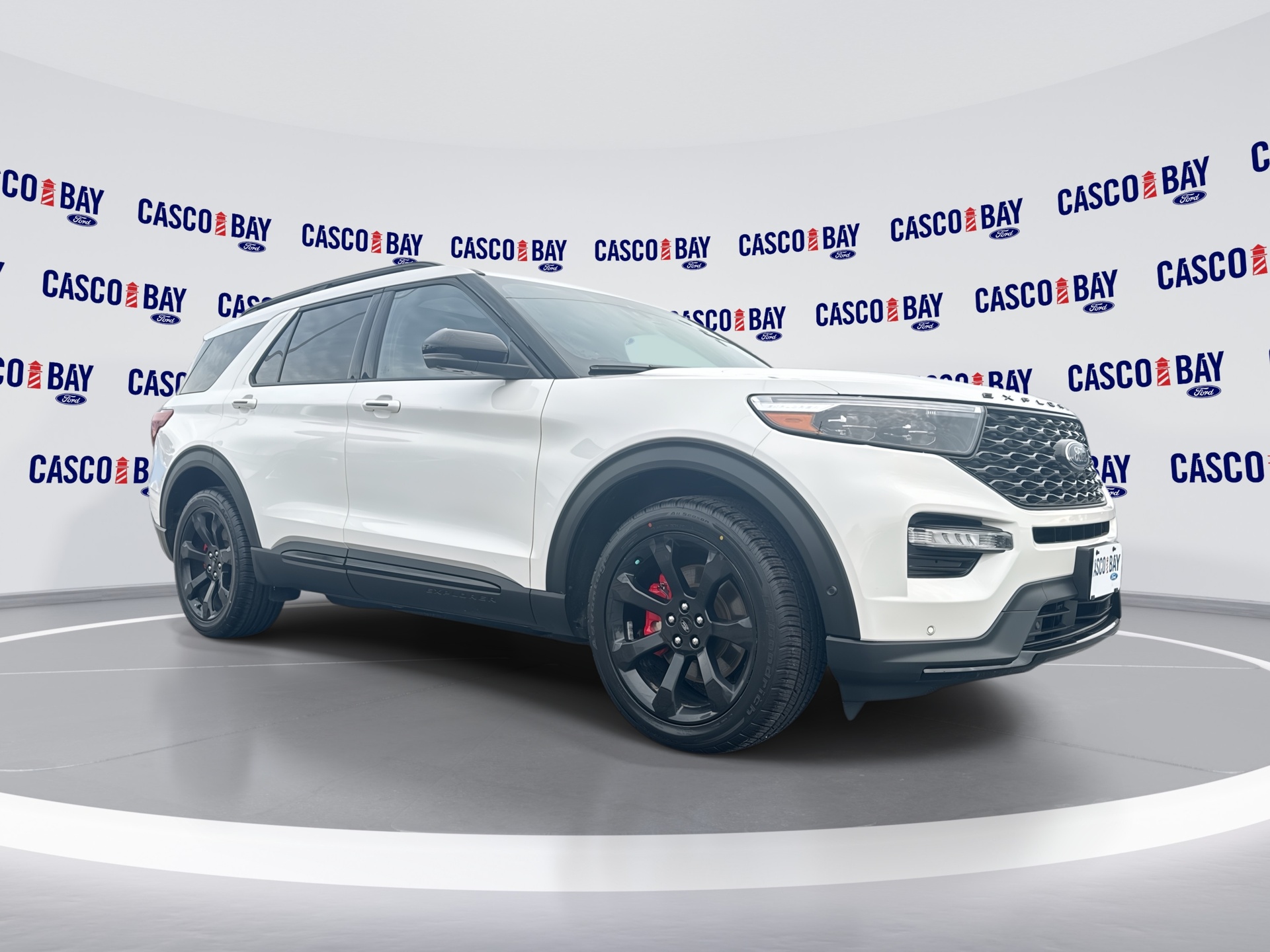 2022 Ford Explorer ST's photo
