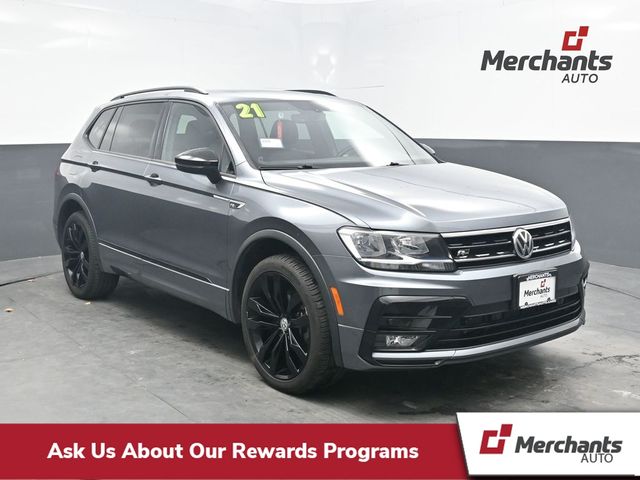 2021 Volkswagen Tiguan SE R-LINE BLACK's photo