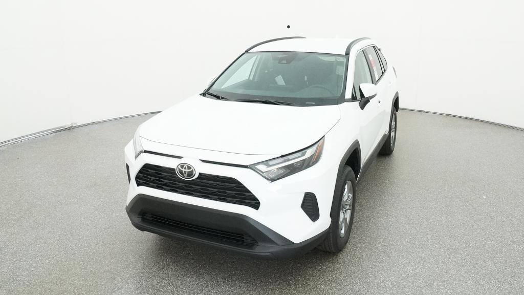 2025 Toyota RAV4 Hybrid XLE photo 4