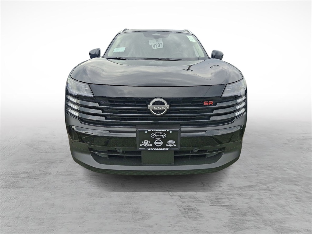 2025 Nissan Kicks SR photo 2