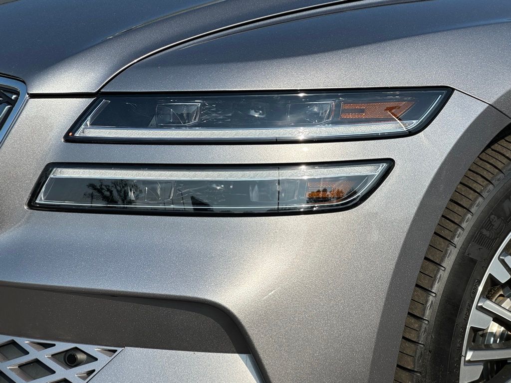 2024 Genesis Electrified G80 photo 9