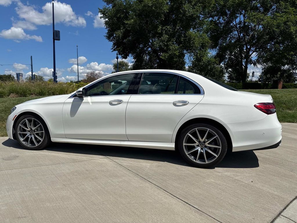 2021 Mercedes Benz E 350 4MATIC photo 3