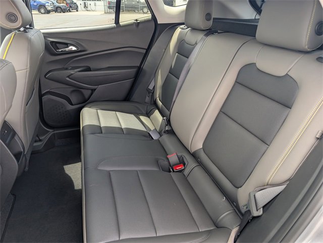 2025 Chevrolet Trax LT photo 10