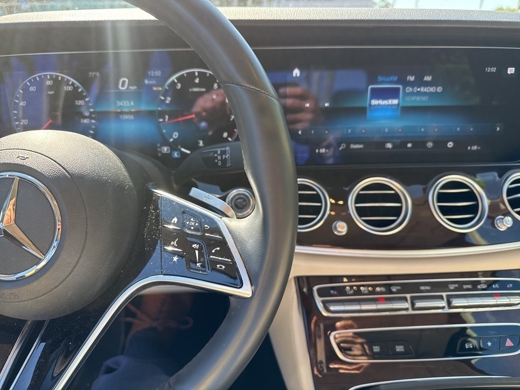 2023 Mercedes Benz E 350 4MATIC photo 4