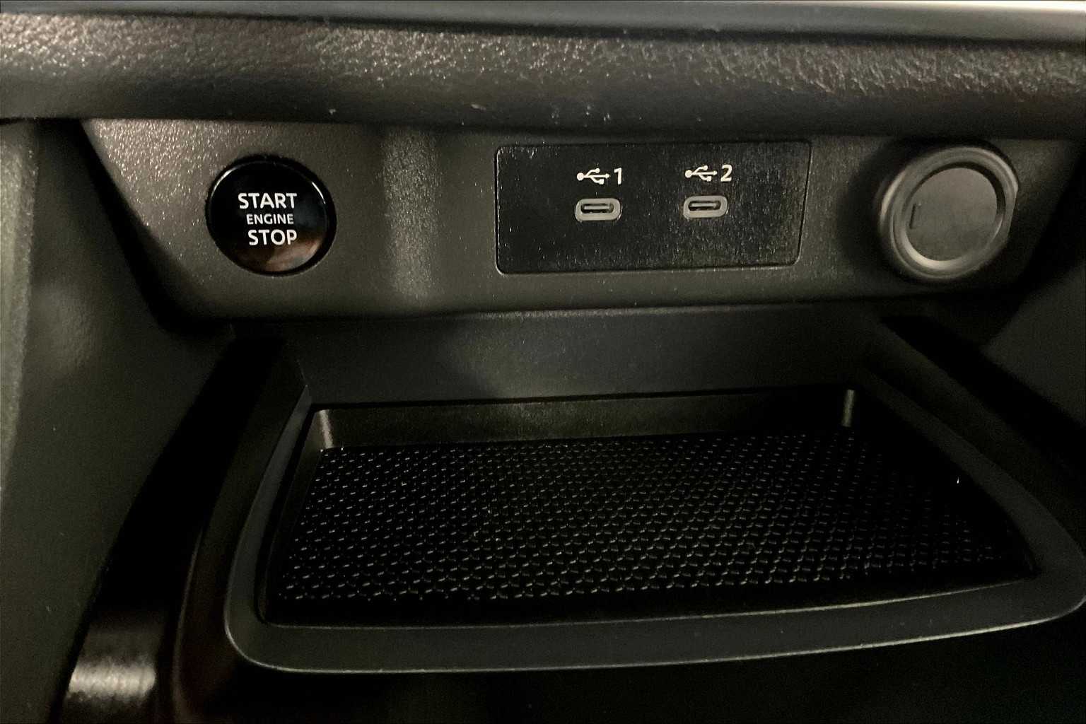 2024 Nissan Rogue SV photo 26