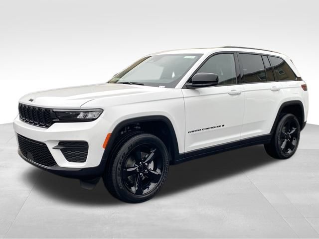 2025 Jeep Grand Cherokee Altitude X photo 2