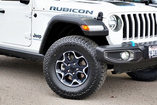 2023 Jeep Wrangler Rubicon 4xe photo 3