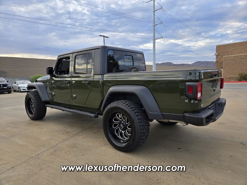 2023 Jeep Gladiator Sport photo 4
