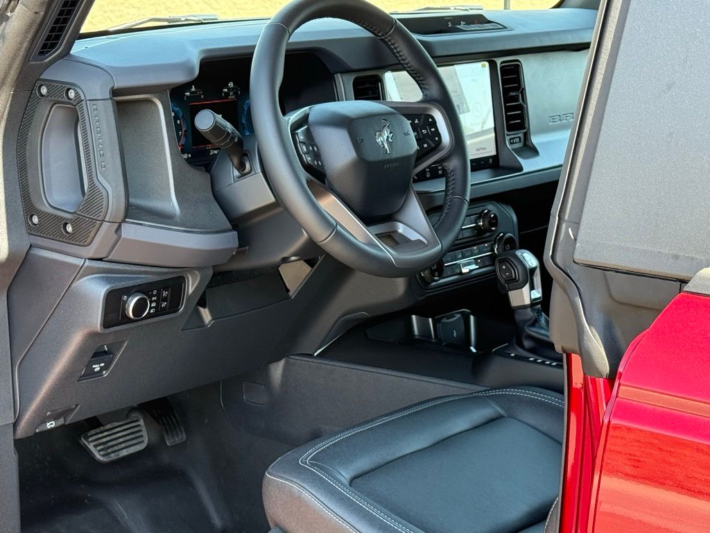 2025 Ford Bronco Big Bend photo 5