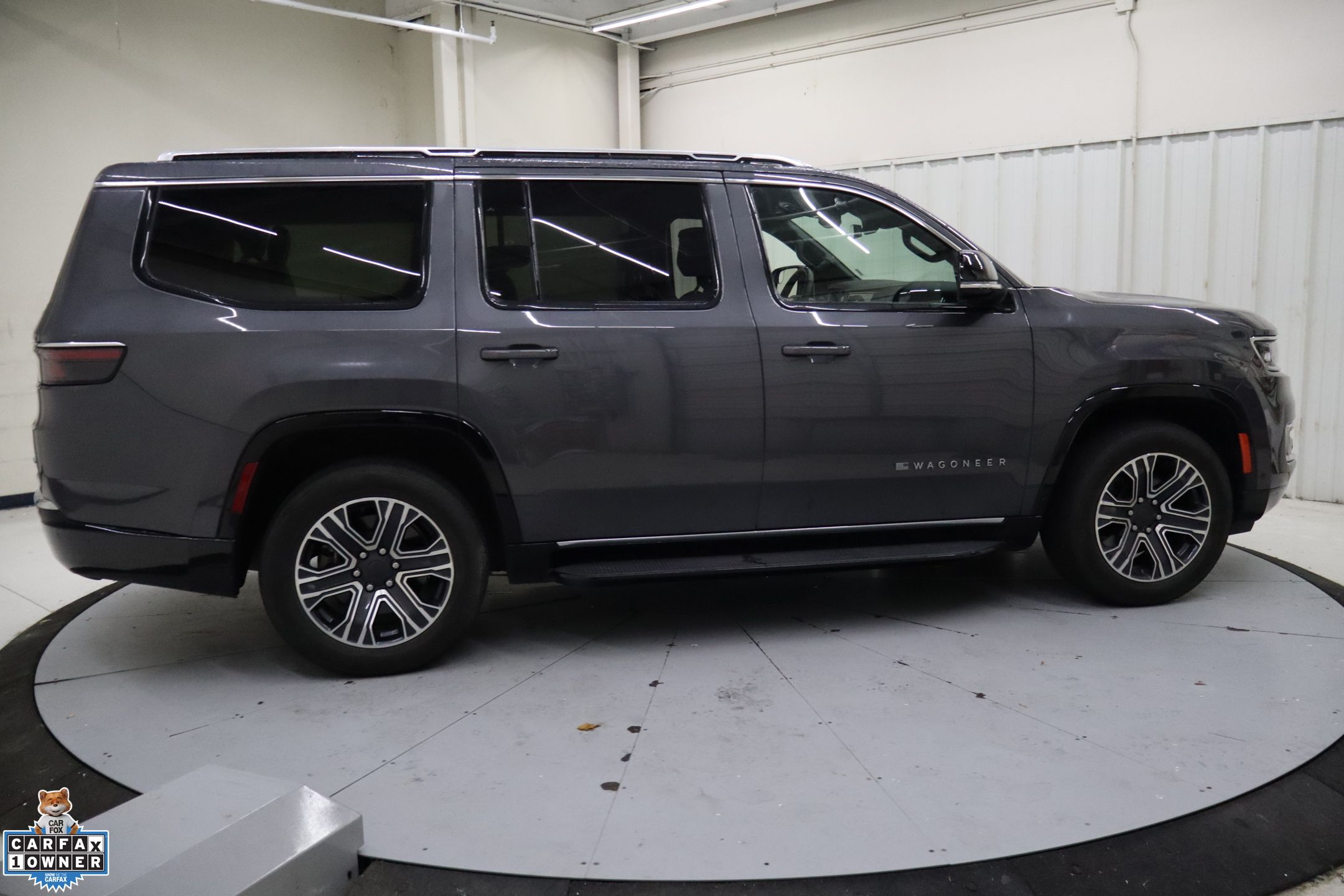 2024 Jeep Wagoneer Series II photo 2