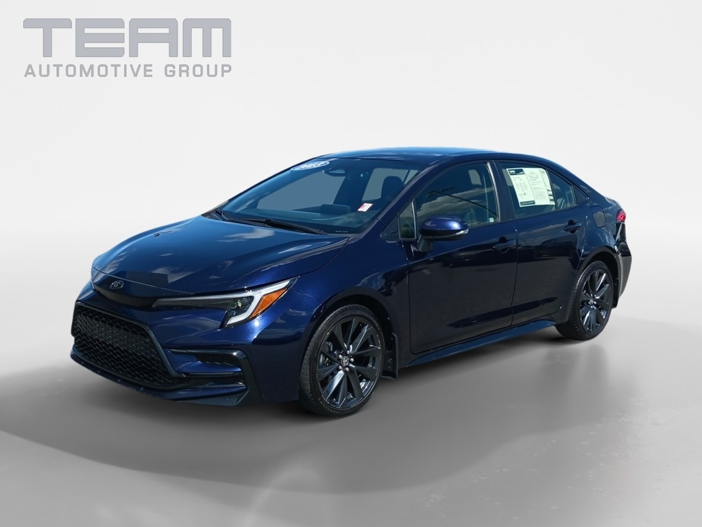 2023 Toyota Corolla SE photo 3