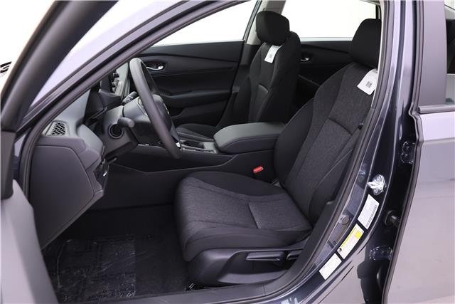 2025 Honda Accord LX photo 4