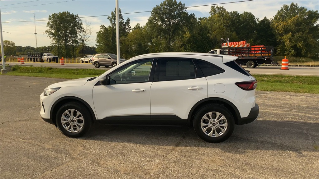 2025 Ford Escape Active photo 3