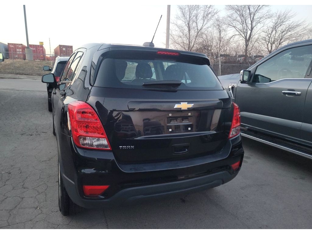 2017 Chevrolet Trax LS photo 8