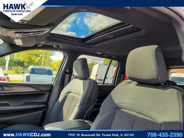 2024 JEEP GRAND CHEROKEE - Image 10