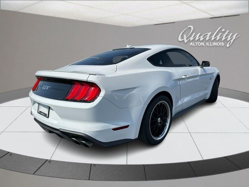2020 Ford Mustang GT Premium photo 3