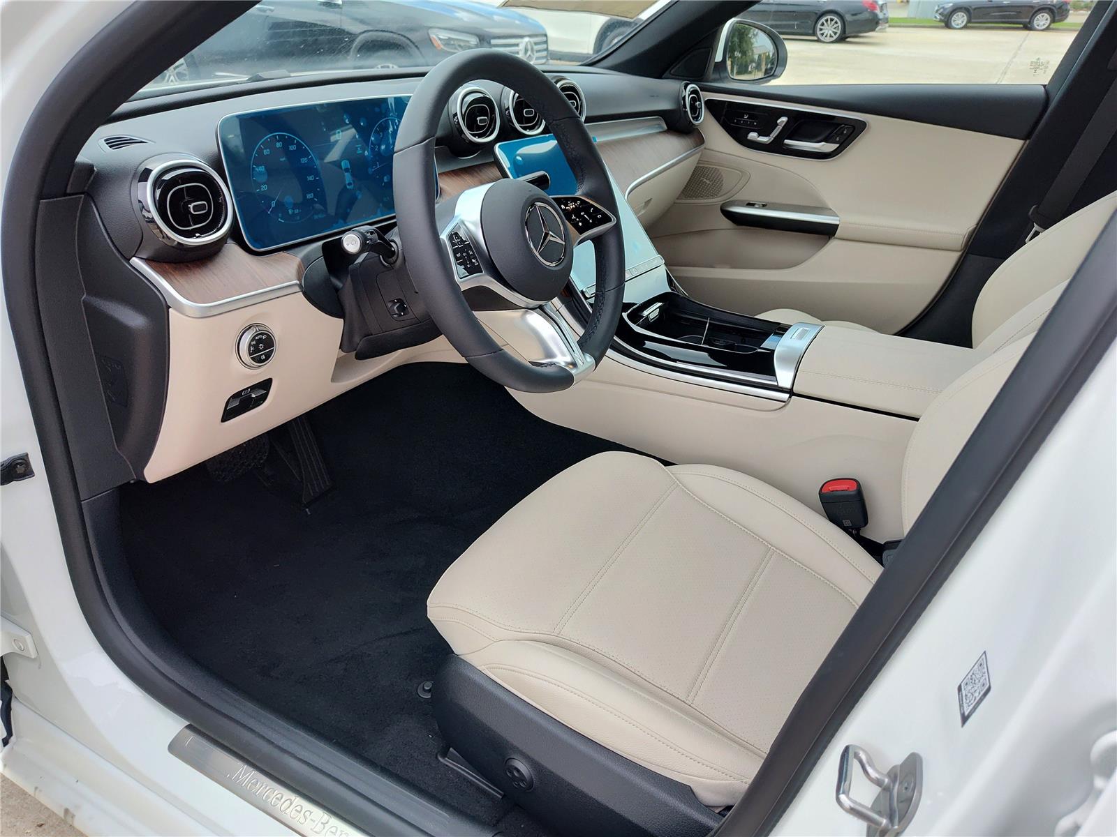 2025 Mercedes Benz C 300 photo 2