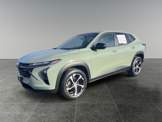 2024 Chevrolet Trax RS's photo