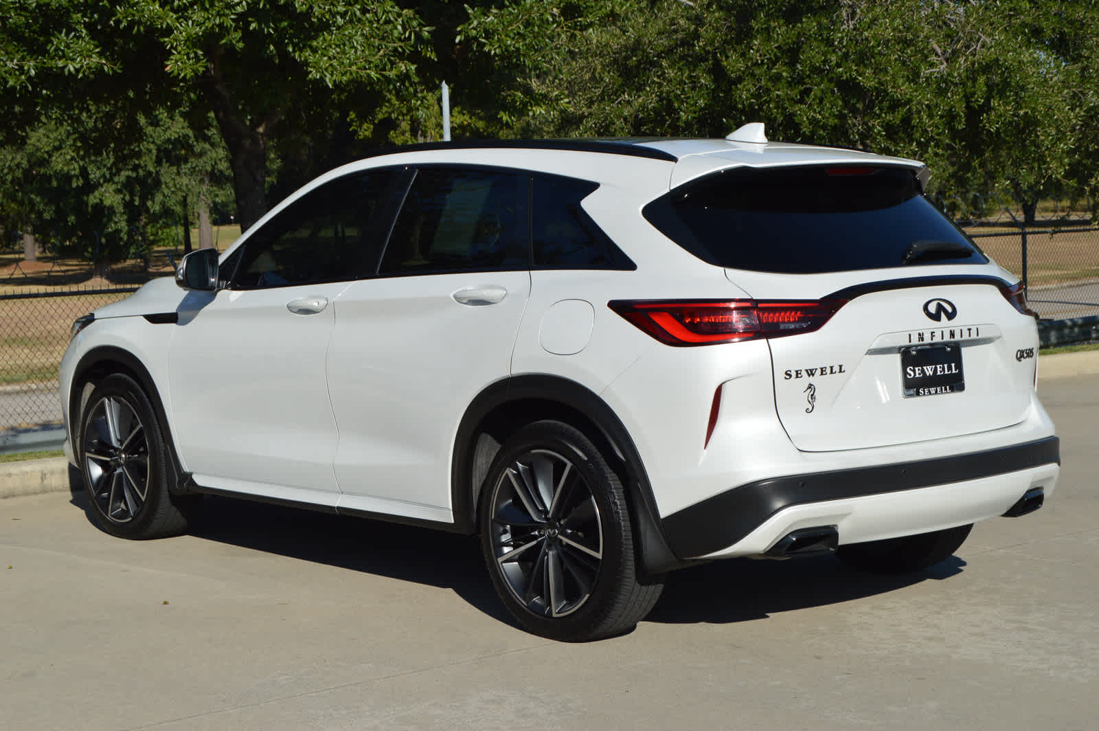 2024 Infiniti QX50 SPORT photo 9