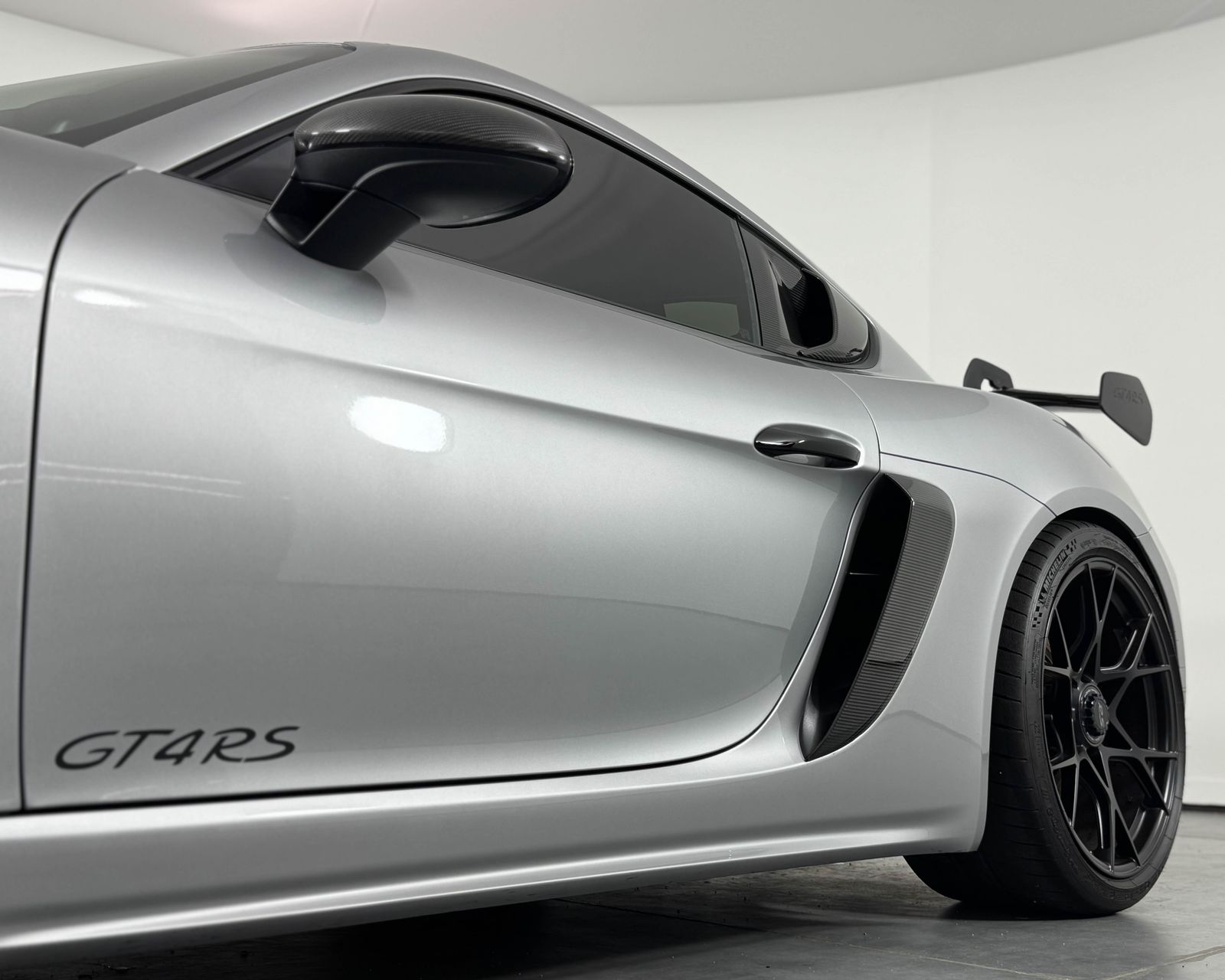 2024 Porsche Cayman GT4 RS photo 37