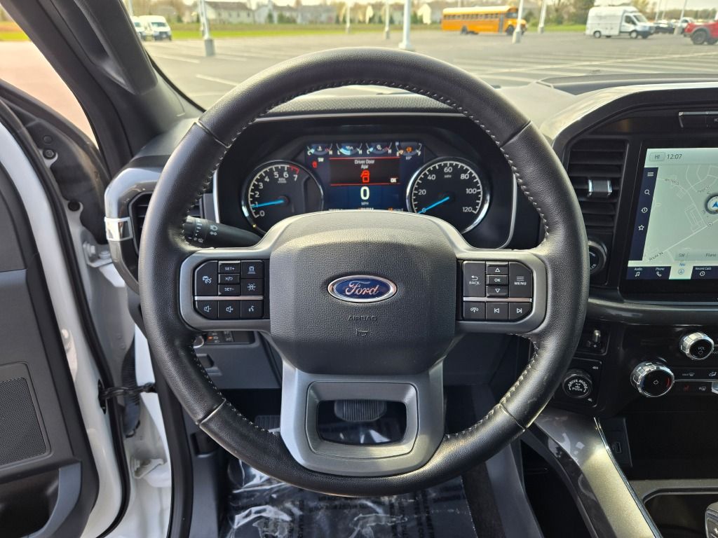 2022 Ford F-150 XLT photo 32