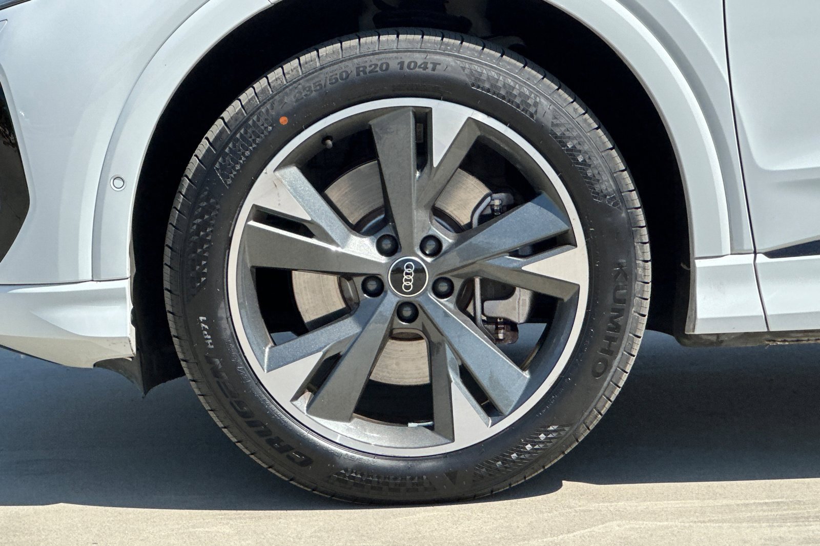 2023 Audi Q4 50 E-tron Prestige photo 18