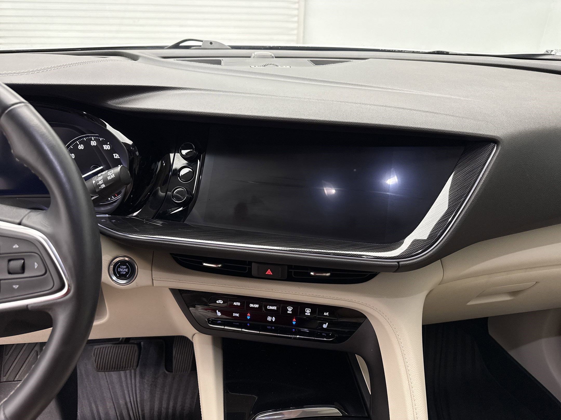 2022 Buick Envision Essence photo 27