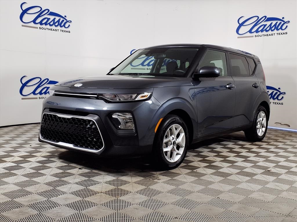 2020 Kia Soul S photo 2