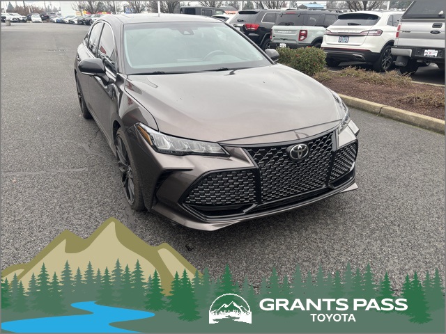 2019 Toyota Avalon XSE's photo