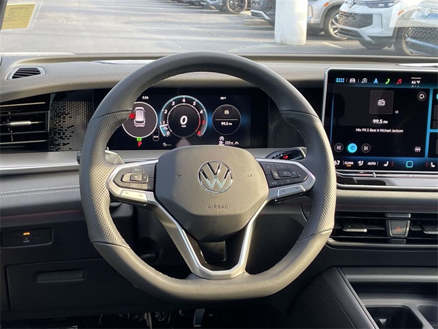 2025 Volkswagen Tiguan SE R-Line Black photo 13
