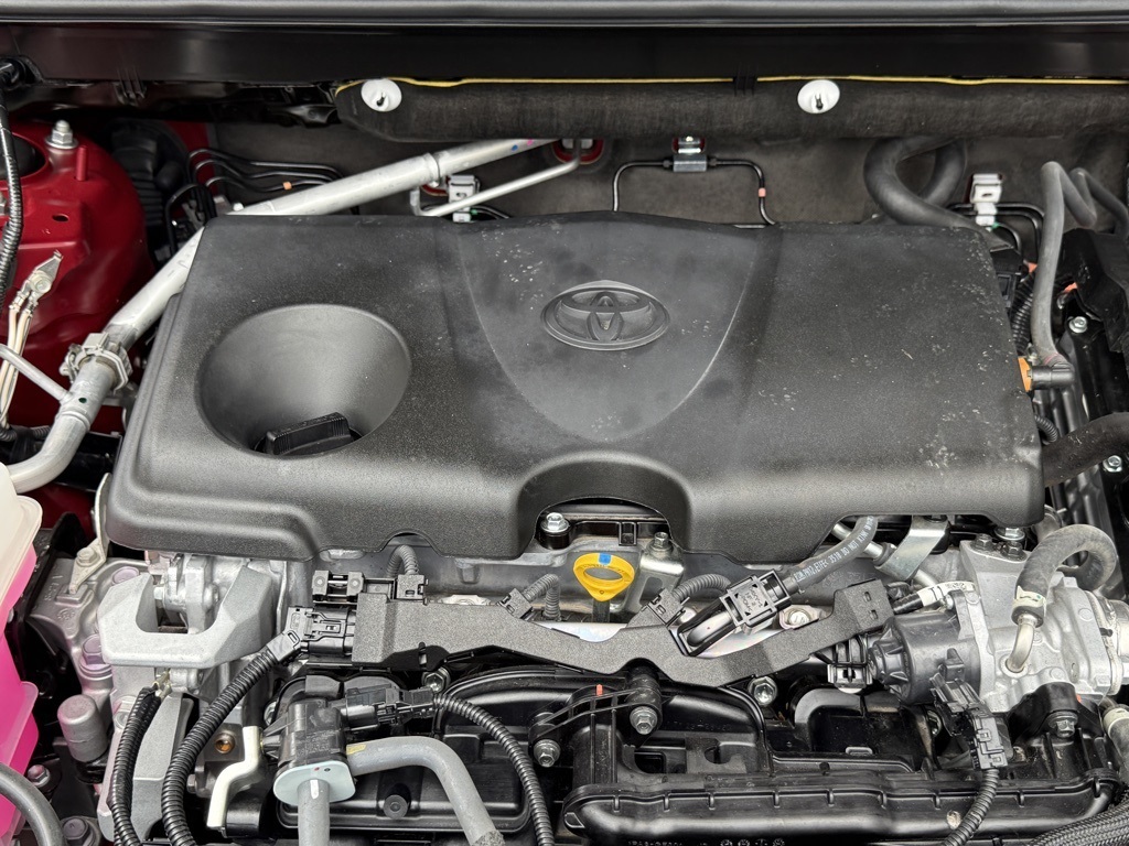 2023 Toyota RAV4 Hybrid XLE photo 28