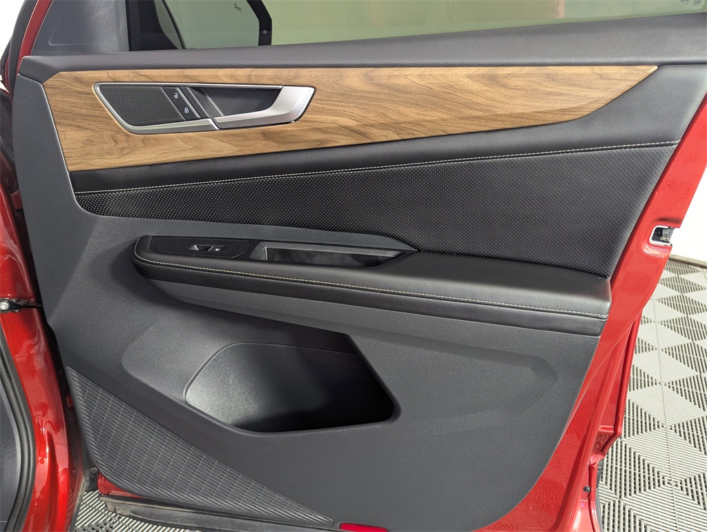 2024 Volkswagen Atlas SE Technology photo 34