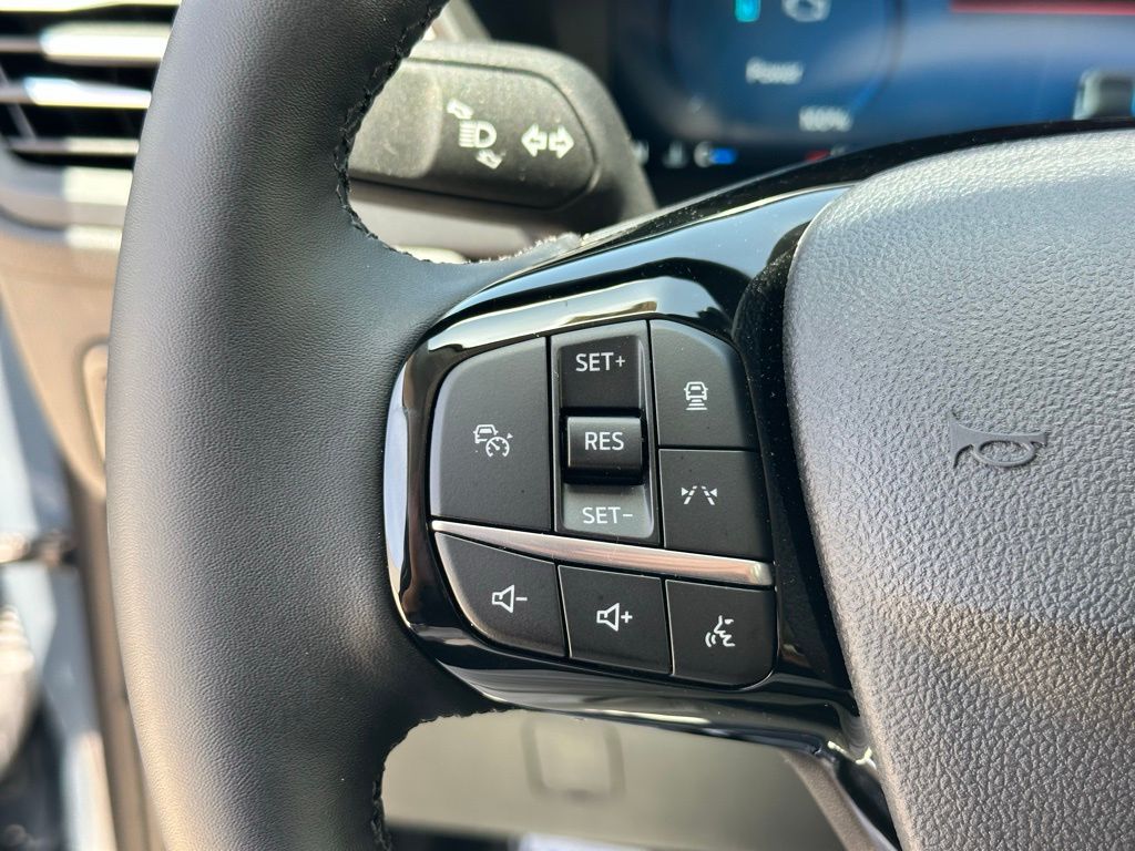 2025 Ford Escape Plug-In Hybrid photo 15