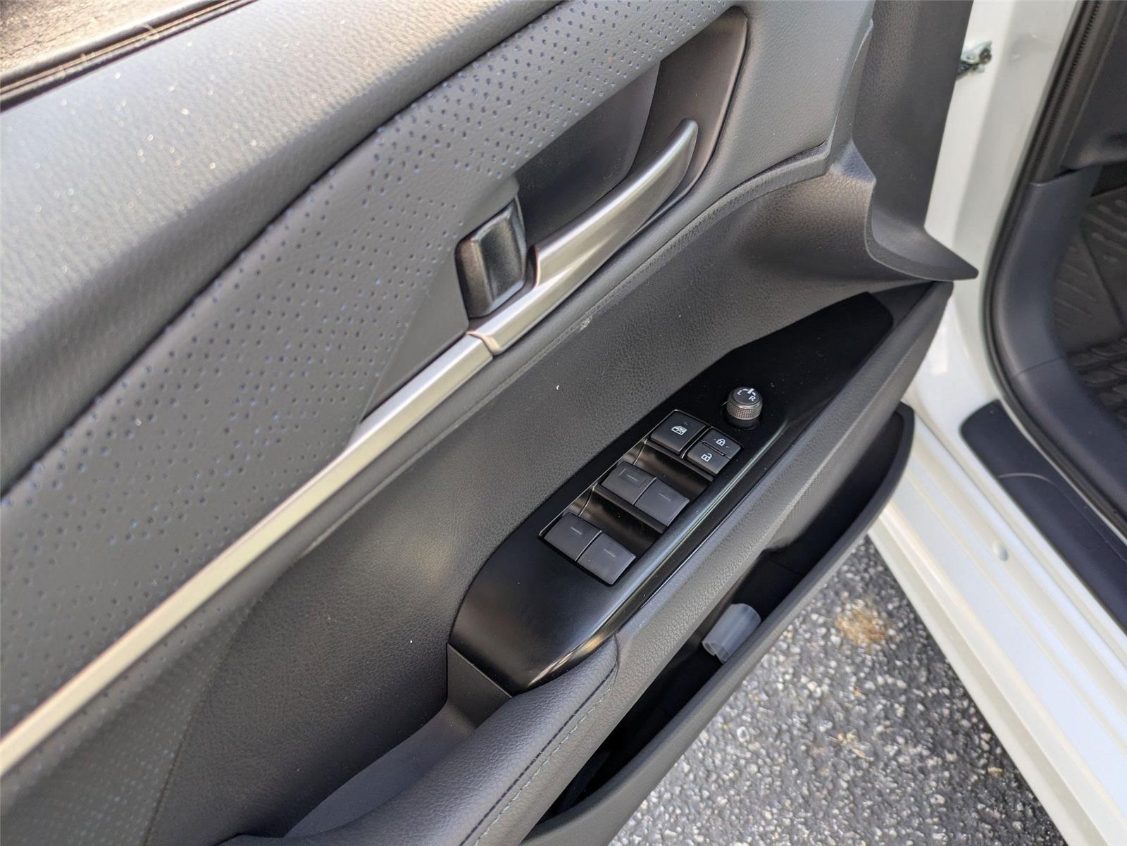 2025 Toyota Camry XSE photo 12
