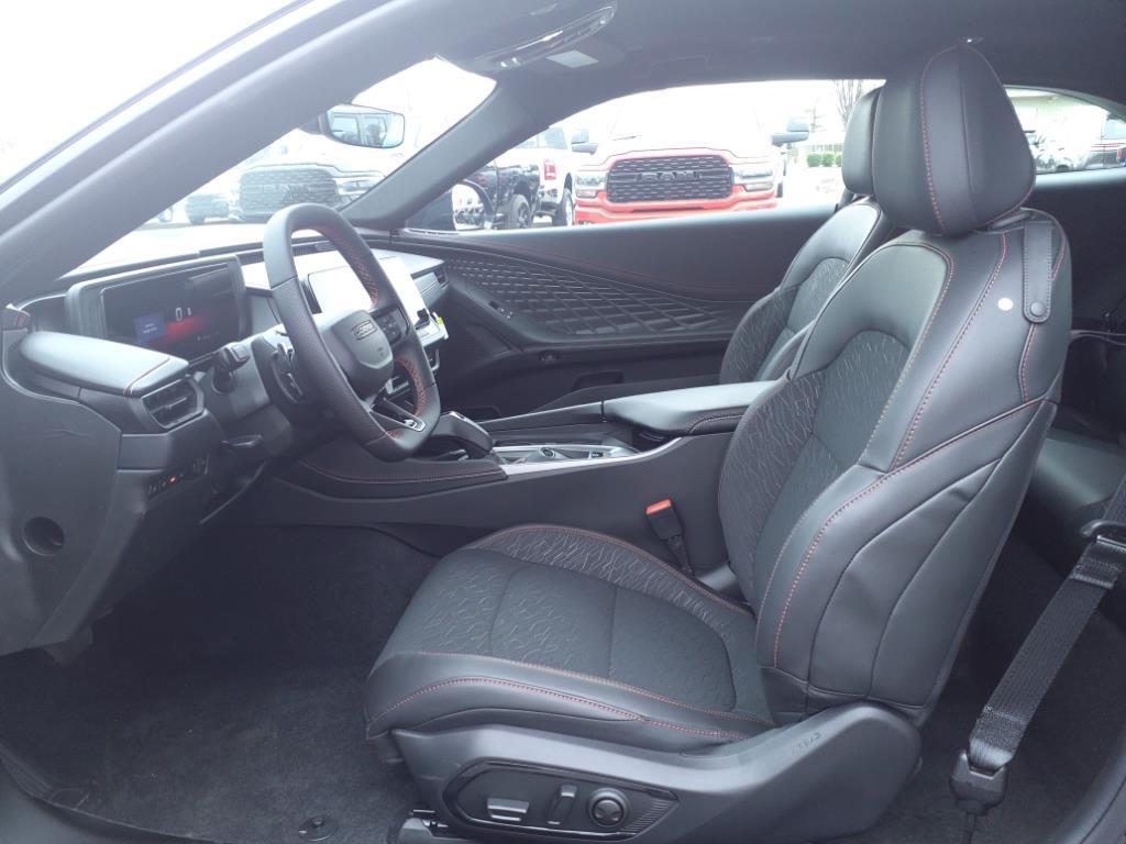 2025 Dodge Charger R/T photo 4