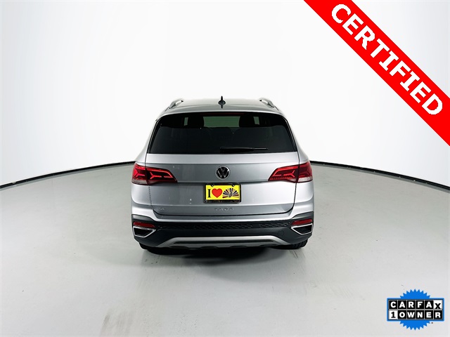 2024 Volkswagen Taos SE photo 4
