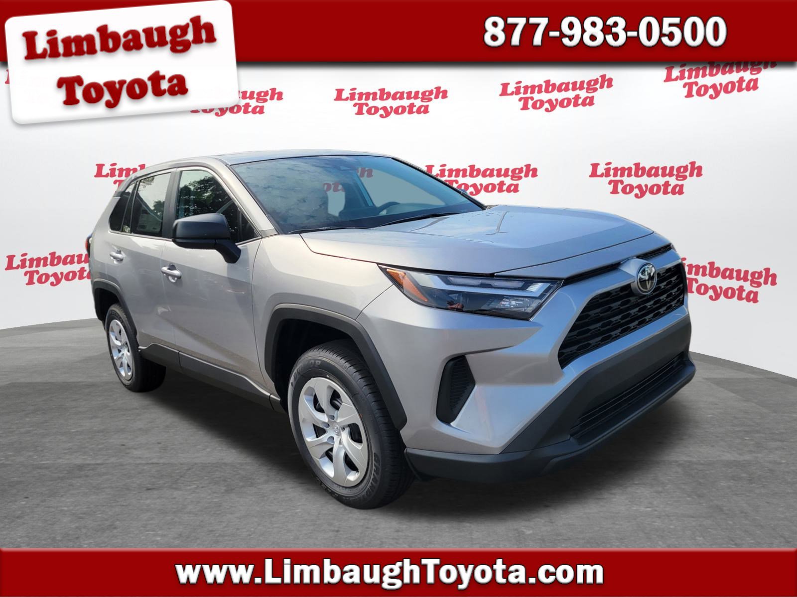 2025 Toyota RAV4 LE's photo