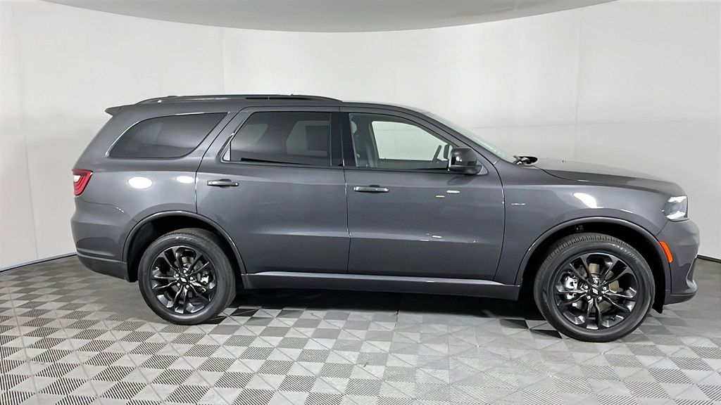 2025 Dodge Durango GT photo 3
