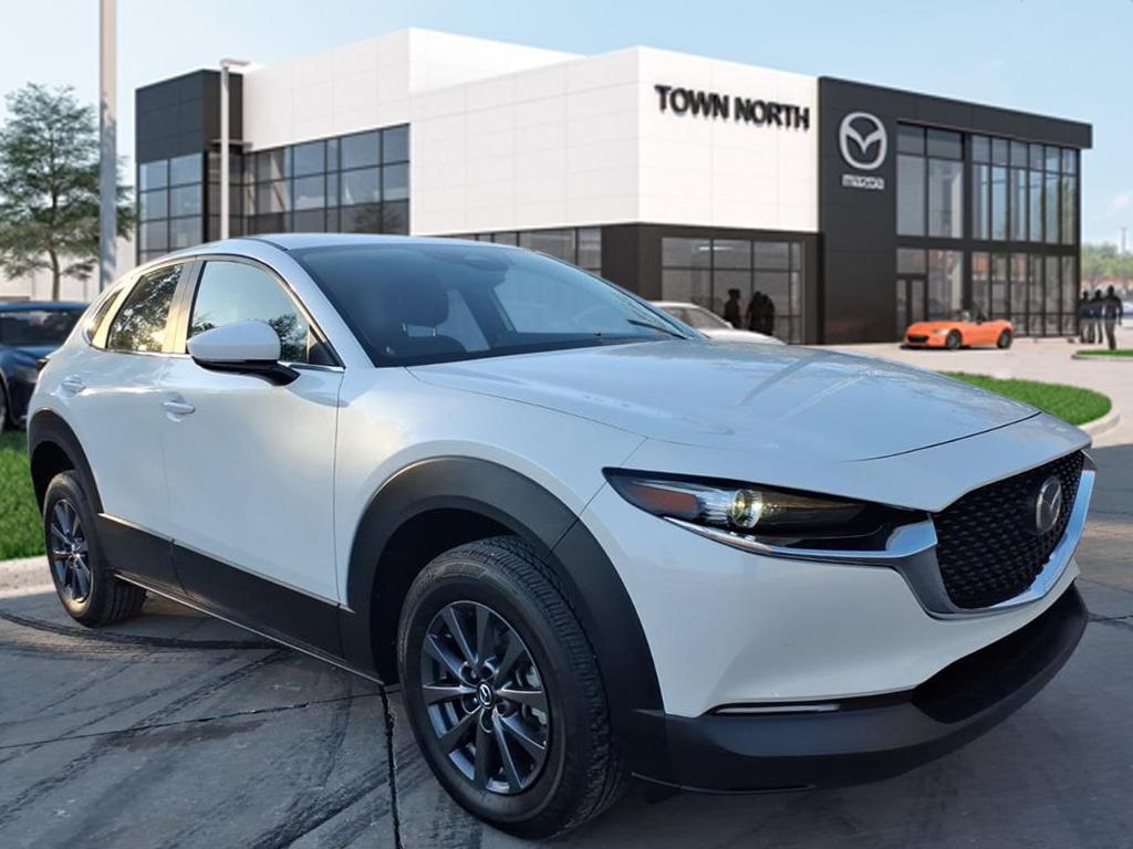 2024 Mazda CX-30 S's photo