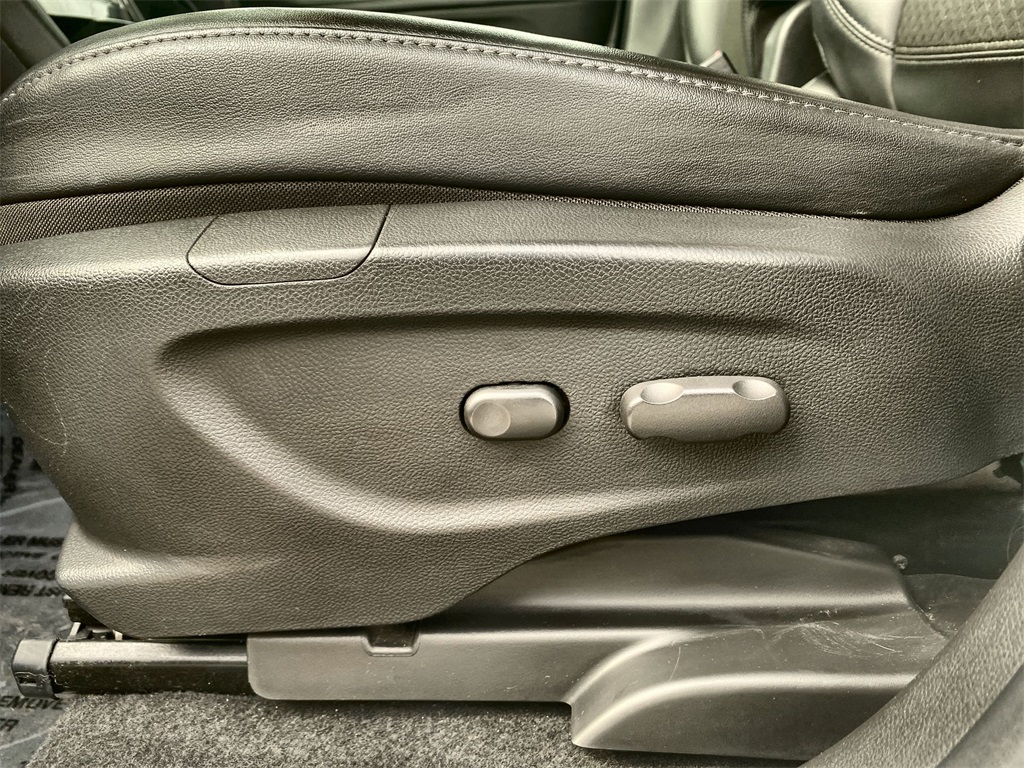 2019 Buick Encore Preferred photo 14